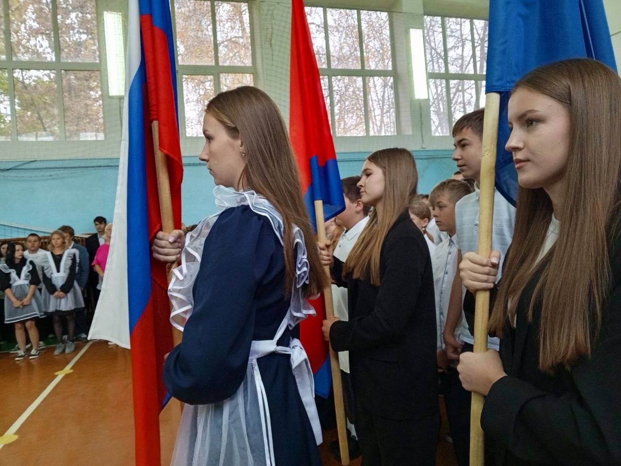 Линейка.