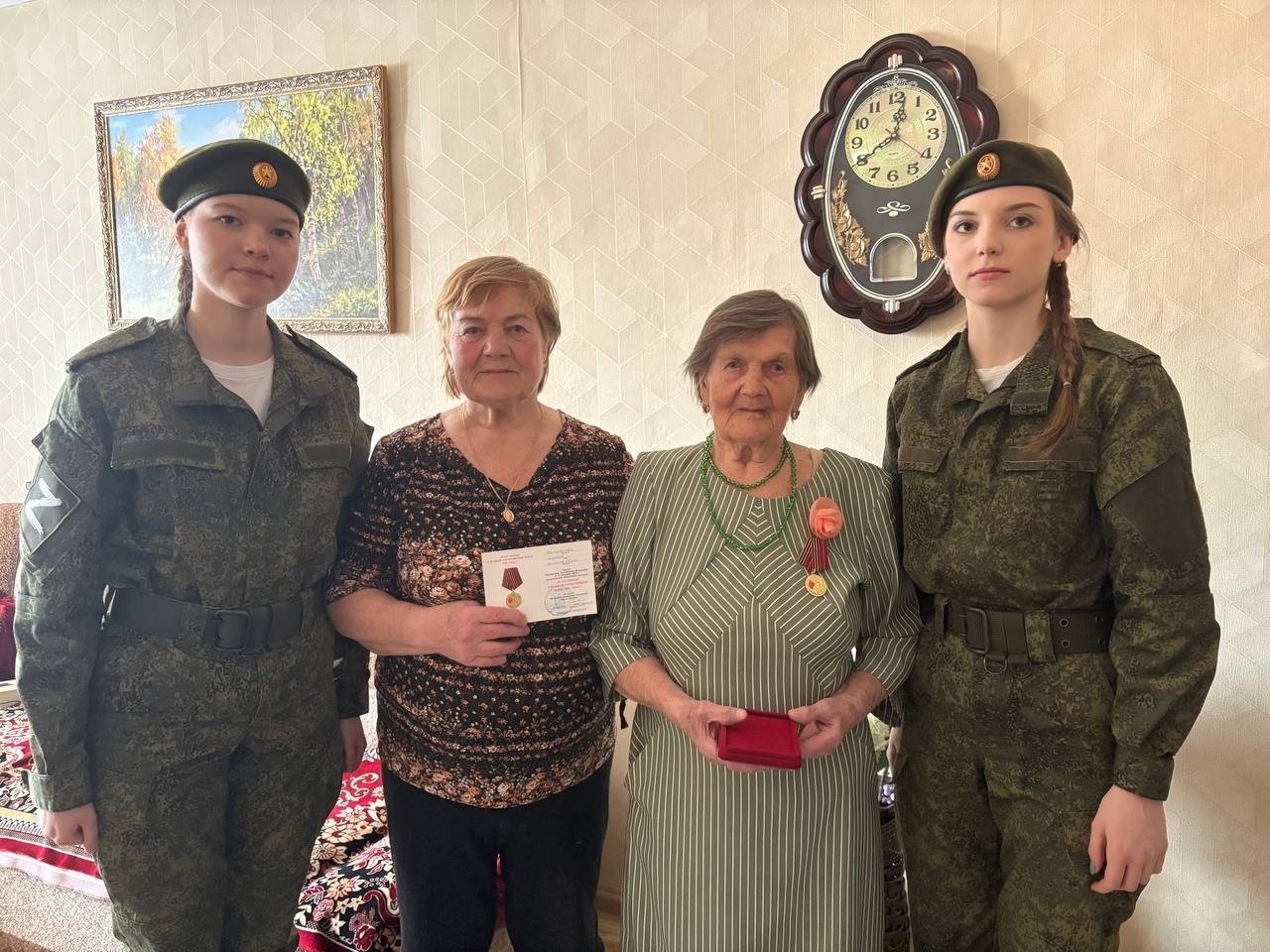 8 марта.